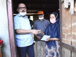 Bupati Halmahera Barat Turun Bantu Warga Korban Angin Puting Beliung