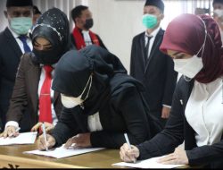 Kakanwil Kemenkumham Maluku Utara Pimpin Pengambilan Sumpah dan Pelantikan 6 Notaris