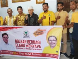 Bagikan Bingkisan Sembako, Tim Elang Menyapa Temui Para Tokoh Golkar di Malut