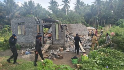 Brimob Terjunkan Tim Sar ke Desa Terdampak Gempa di Halut
