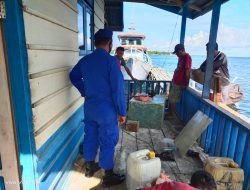 Cegah Kejahatan di Perairan Halut, Anggota Polairud Rutin Patroli di Laut