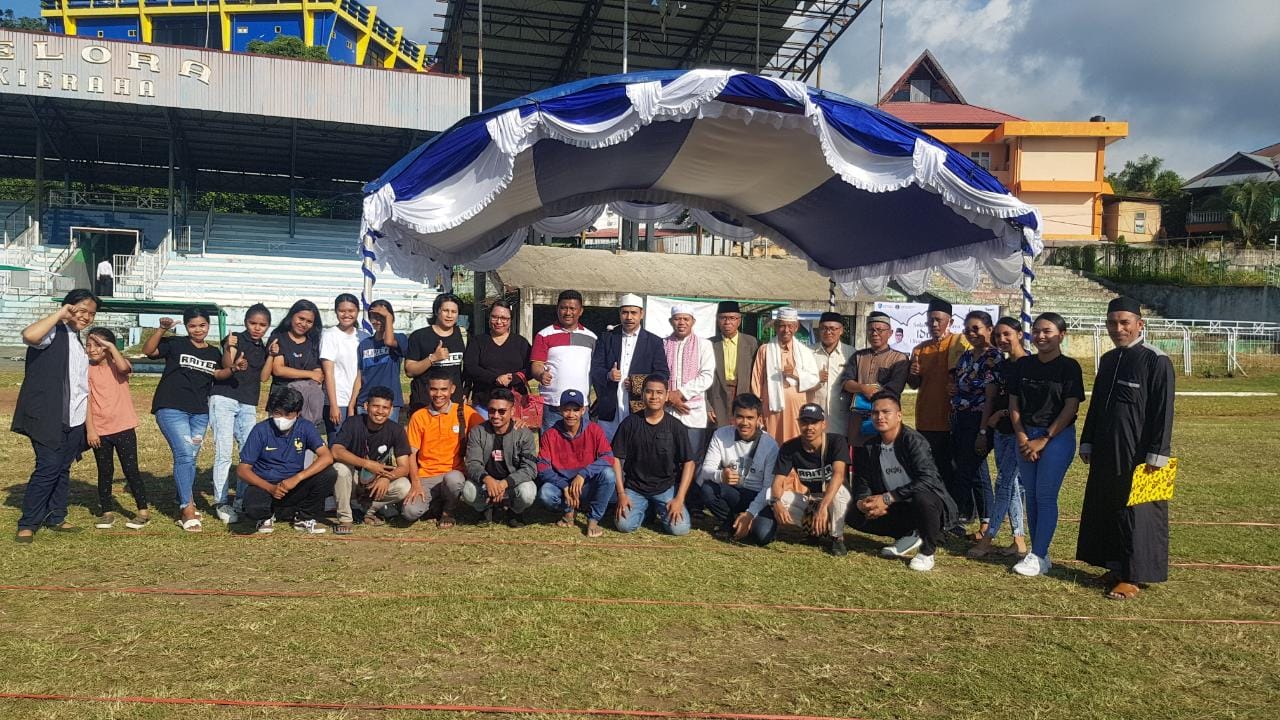 Foto bersama usai salat Idulfitri. Foto: Istimewa