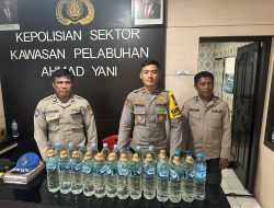 Polisi Amankan Puluhan Botol Miras di KM Al Sudais saat Tiba dari Manado