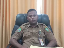 Evaluasi Kepala SDN, Kepala Disdik Kepulauan Sula Serahkan ke Bupati