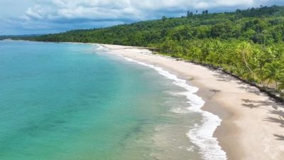 Pengembangan Wisata Pasir Anjing di Pulau Taliabu Terancam Gagal