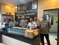 Polisi Kembali Amankan Ratusan Botol Miras di KM Permata Obi
