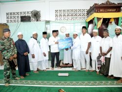 Pemkot Ternate Salurkan Bantuan Dana untuk Masjid Adnanul Amin