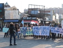 Aksi Damai di Yogyakarta, Mahasiswa Malut Desak Gubernur Cabut IUP Perusahaan Tambang