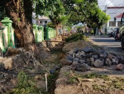 Tanpa Papan Proyek, Pekerjaan Saluran Air di Ternate Ini Dikeluhkan Warga