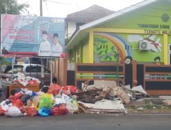 Warga Ternate Mengeluh Tumpukan Sampah Ini Tak Diangkut, Pemkot Bilang Begini