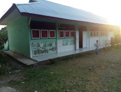 Kepala SD Negeri 188 Halsel Keluhkan Keramik Dinding Sekolah Ambruk Usai Direnovasi