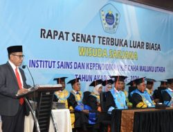 Ratusan Mahasiswa Angkatan Pertama ISDIK Kie Raha Ikut Wisuda