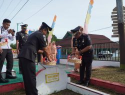 Peringati HBI ke-74, Kantor Imigrasi Tobelo Gelar Tabur Bunga