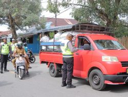Gelar Operasi, Satlantas Kepulauan Sula Ingatkan Warga Tak Berkendara Sambil Main Gawai