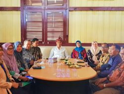 Kolaborasi, Disbud dan Disdik Kota Ternate Gelar Rapat Evaluasi Pembelajaran Bahasa Daerah
