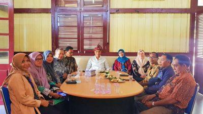 Kolaborasi, Disbud dan Disdik Kota Ternate Gelar Rapat Evaluasi Pembelajaran Bahasa Daerah