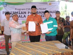 Bupati Halsel Resmikan Masjid dan Jembatan Bantuan Harita Nickel di Desa Soligi
