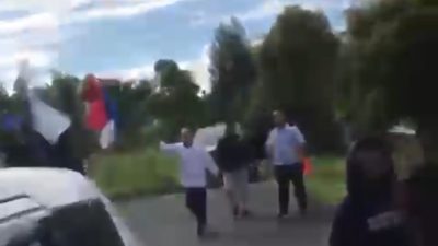 Viral: Beredar Video Bupati Halmahera Utara Frans Manery ‘Dola’ Massa Aksi Pakai Parang