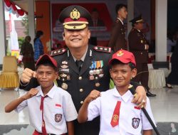 Datangi Kapolres Haltim, 2 Bocah Ini Sampaikan Cita-cita Ingin Jadi Anggota Polri Tapi Tak Punya Uang