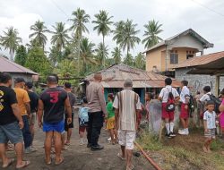 Diduga Korsleting Listrik, Satu Rumah Warga di Tioua, Halut Terbakar