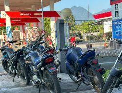 Warga Tobelo Keluhkan Banyak Kendaraan Tangki Rakitan Ikut Antrian BBM Bersubsidi