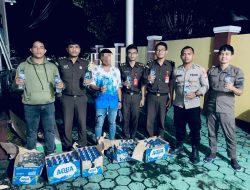 Hakim Pengadilan Soasio Vonis Denda 30 Juta kepada Pemilik 120 Botol Cap Tikus