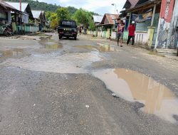 Jalan Rusak Desa Bere-bere di Morotai Dikeluhkan Warga