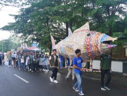 Parade Monster Plastik, Kampanye Bahaya Plastik Sekali Pakai di 7 Kota
