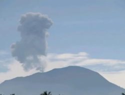 Gunung Ibu di Maluku Utara Kembali Erupsi, Tinggi Abu 800 Meter
