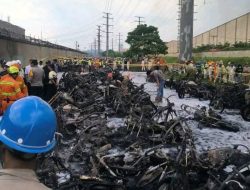 Kebakaran di PT IWIP Hanguskan Puluhan Kendaraan