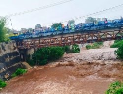 Warga Panik, Banjir di Ternate Disertai Material Gunung Api