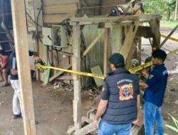 Polisi Boikot Lokasi Pertambangan Emas Ilegal di Desa Roko, Galela Barat