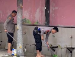 Polres Halmahera Utara Gelar Program Messi Team, Bersihkan Masjid Selama Ramadan