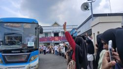 Foto: Suasana Haru Iringi Keberangkatan JCH di Ternate
