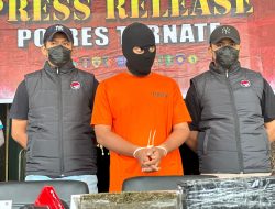 Polres Ternate Ringkus Karyawan Jasa Pengiriman yang Selundupkan 524,6 Gram Ganja