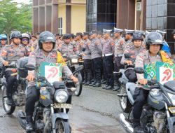 Polisi di Morotai Berbagi Paket Bansos Sambut Hari Bhayangkara ke-79