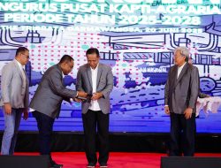 Sekjen ATR/BPN Pudji Prasetijanto Hadi Dikukuhkan sebagai Alumni Kehormatan KAPTI-Agraria