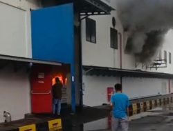 Gudang PT NICO di Halmahera Utara Terbakar, Api Cepat Dikendalikan