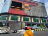Dinding Plaza Gamalama Ternate Runtuh, Ancam Pengendara