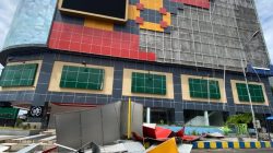 Dinding Plaza Gamalama Ternate Runtuh, Ancam Pengendara