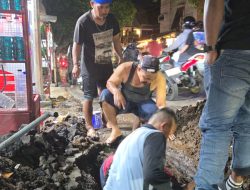 Perumda Ake Gaale Perbaiki Pipa Bocor di Kelurahan Tanah Tinggi