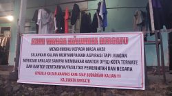 Muncul Spanduk Peringatan Bagi Pendemo di Kantor DPRD Ternate