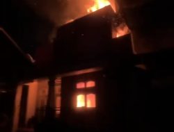 Rumah Dua Lantai Milik Anggota DPRD Kota Ternate di Tabam Terbakar