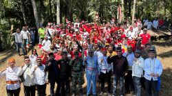 Wakil Bupati Halut Kibarkan Merah Putih di Puncak Toligoda, Kenang Perjuangan Yasin Gamsungi