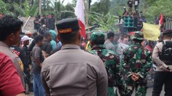 Ratusan Warga Demo Tuntut Polres Halmahera Barat Bebaskan 5 Warga Galela