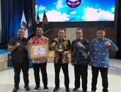 Walkot Ternate Raih Penghargaan Karya Bhakti Peduli Sapol PP 2025