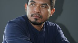 Collapse, 11 Parhesia, dan Warisan Kolonial