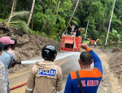 Satgas Tanggap Darurat Bencana Mulai Bersihkan Akses Jalan Halut-Halbar
