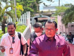 Sempat Buron, Oknum Anggota DPRD Sula Datangi Kejati Malut Serahkan Diri