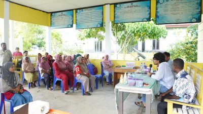 Graal saat sosialisasi 4 pilar kebangsaan di Desa Yondeliu, Halmahera Tengah. Foto: Isimewa